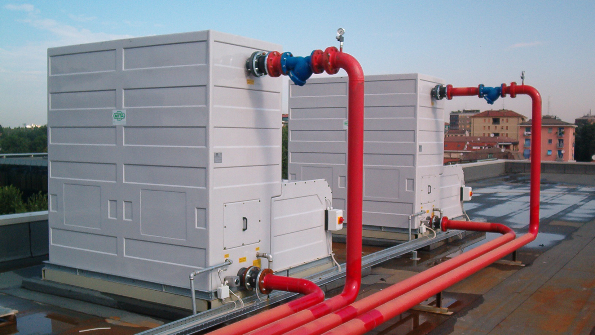 Otwarta wieża chłodnicza MCT z wentylatorami odśrodkowymi