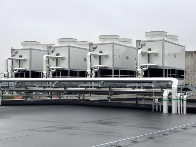 Closed-Circuit Cooling Towers for an Automotive Plant in Sweden