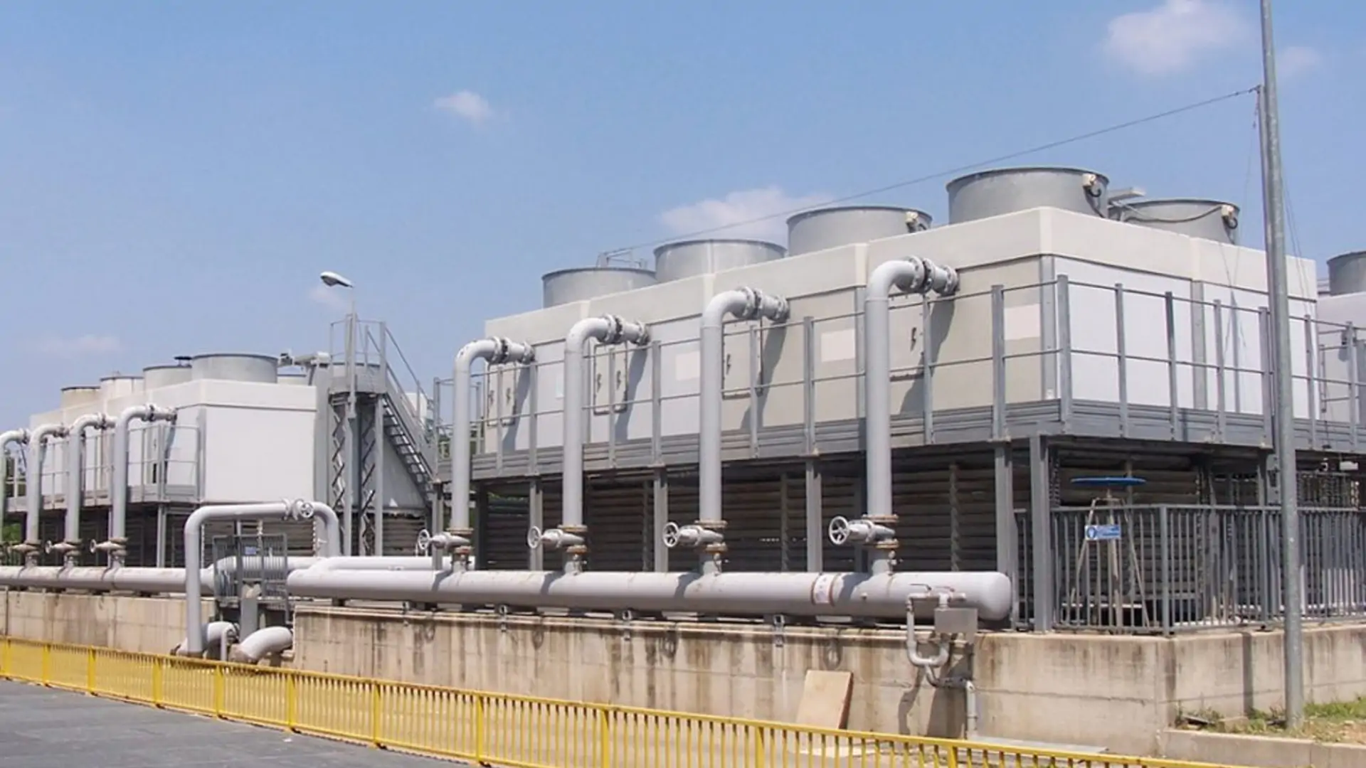 Wieże chłodnicze dla szpitala w Bolonii