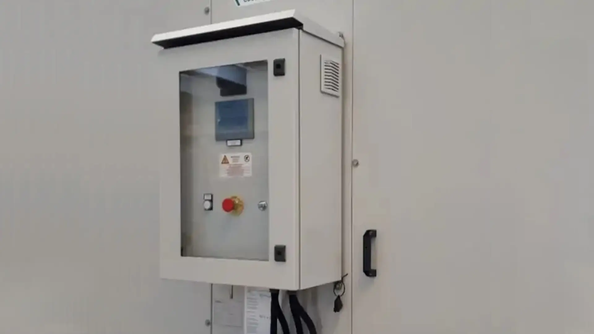 PLC Touchscreen per Sistemi Integrati di Raffreddamento